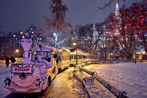 vienna-2989786_960_720  © Julius Silver 