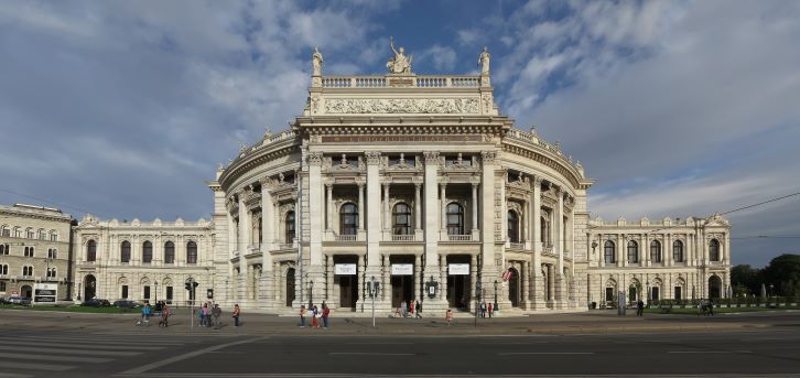 Burgtheater_Weitwinkel  © Thomas Ledl 